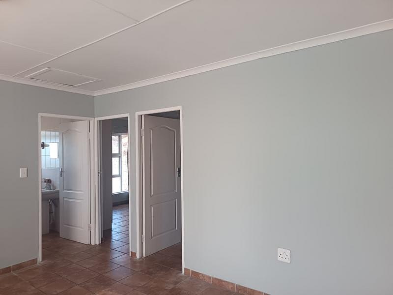 2 Bedroom Property for Sale in Albertinia Western Cape
